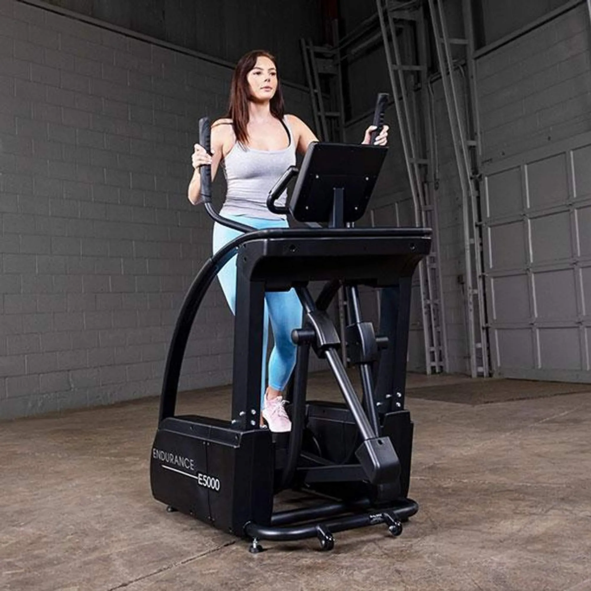 Body-Solid Endurance Premium Center Drive Elliptical E5000