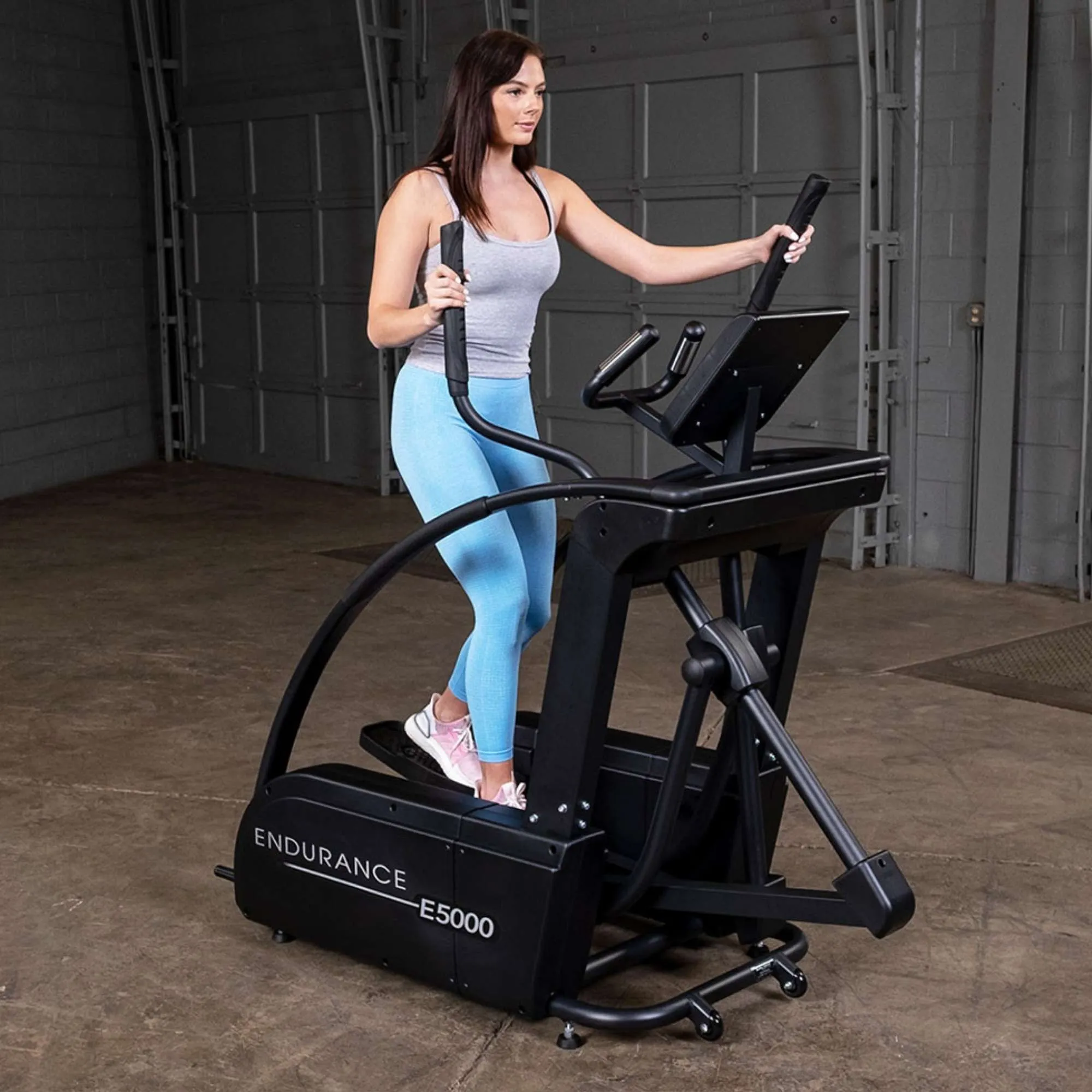 Body-Solid Endurance Premium Center Drive Elliptical E5000