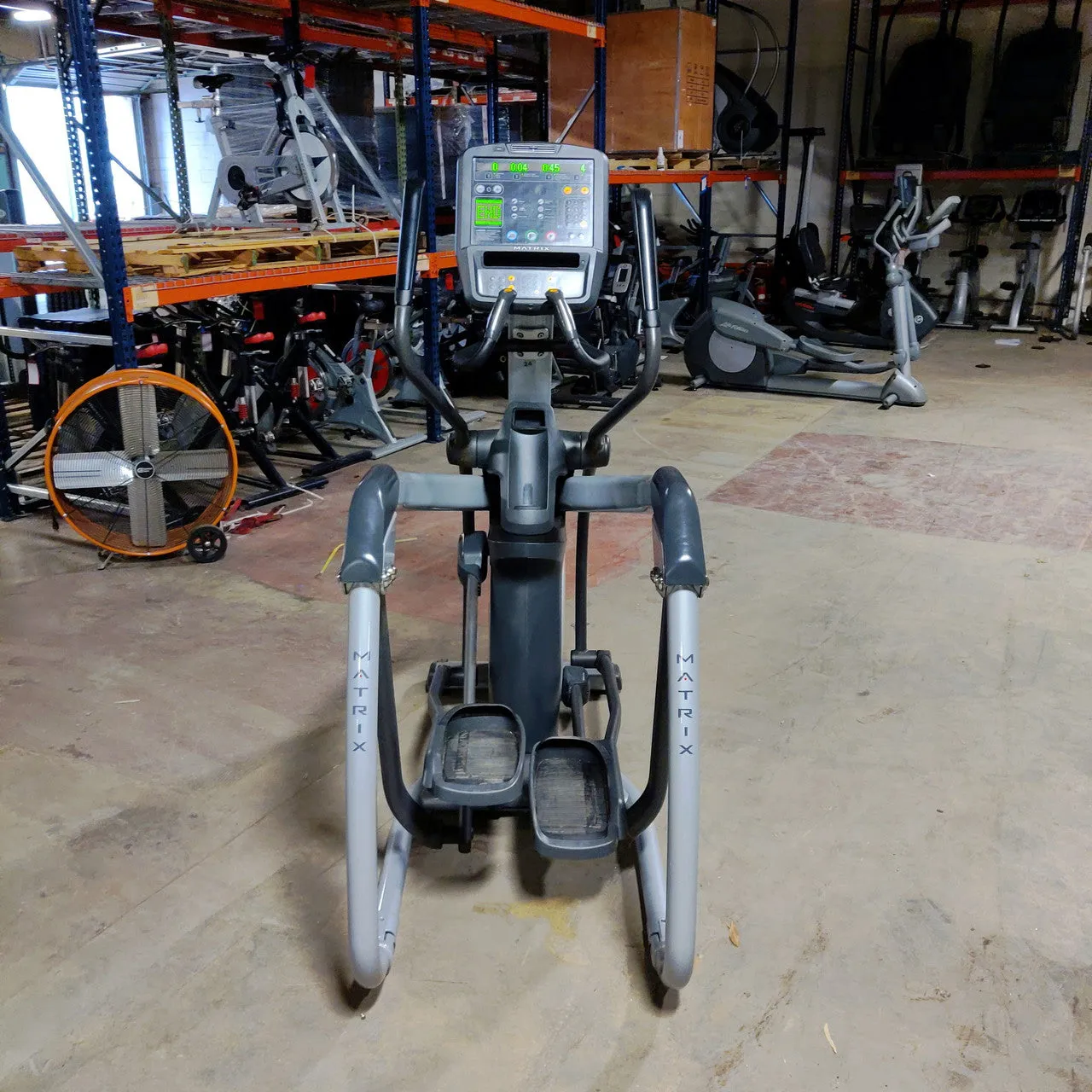 Matrix Elliptical Suspension Trainer With E5x Console Commercial Model