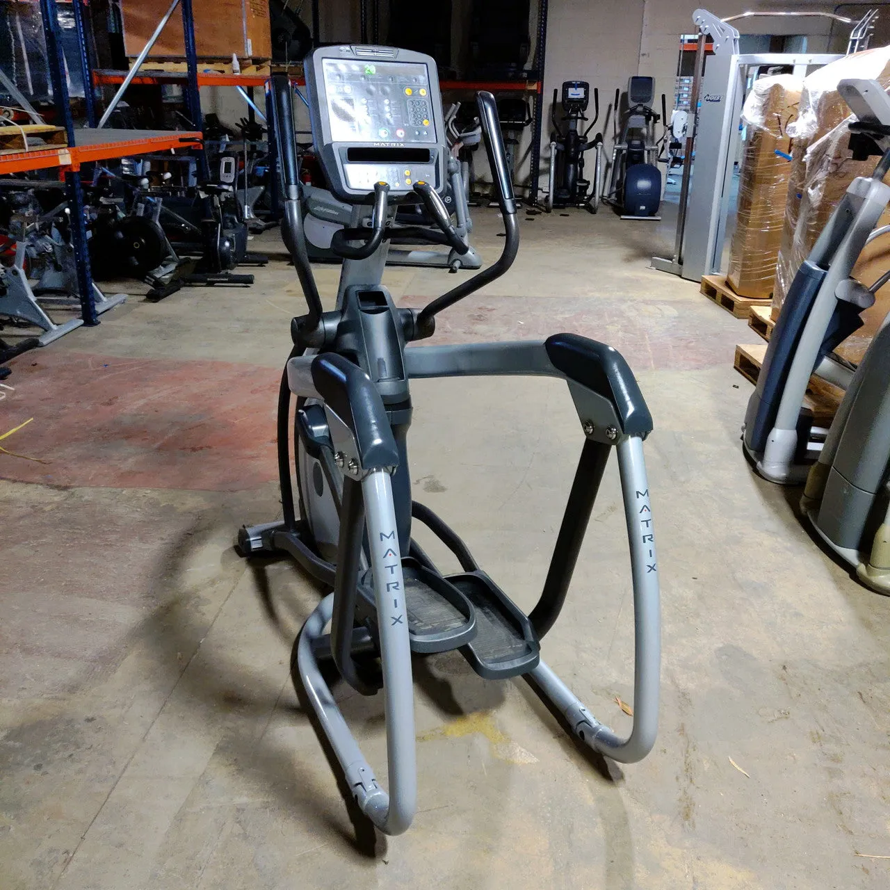 Matrix Elliptical Suspension Trainer With E5x Console Commercial Model