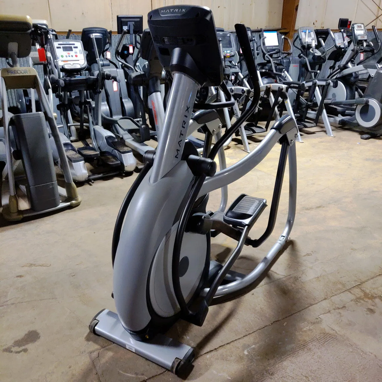 Matrix Elliptical Suspension Trainer With E5x Console Commercial Model