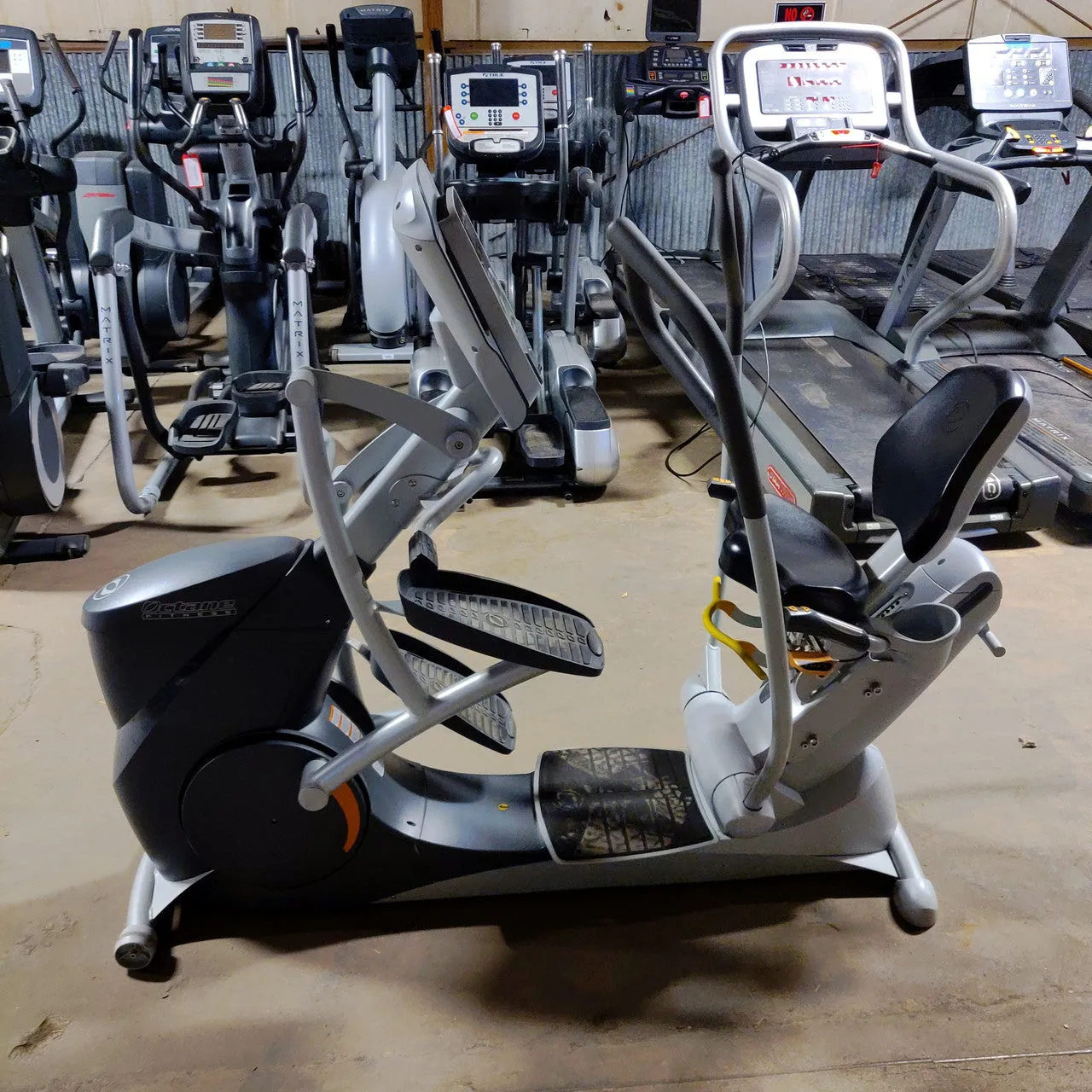 Octane Seated Seated Recumbent Elliptical xRide