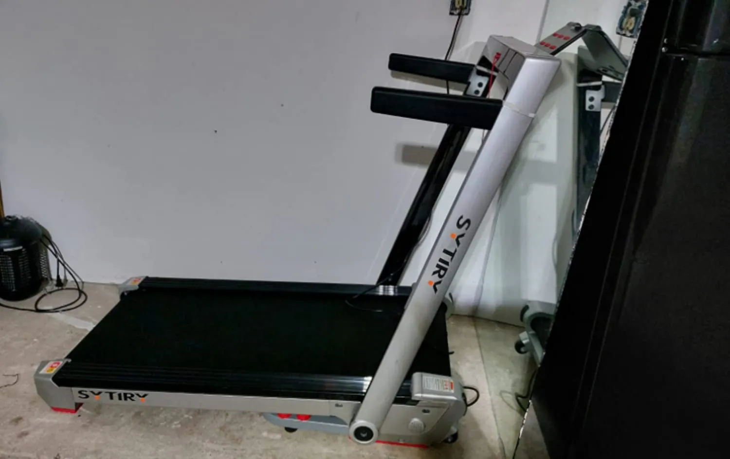 Treadmills for Home, 3.25 HP Folding Electric Treadmill with Incline, 6 LED Display/10 HD tv Touchscreen Multifunctional Running Machine for Home Work Out